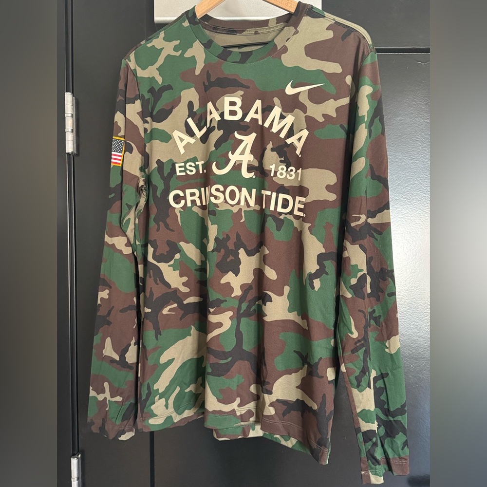 Nike Dri-FIT Camo Tee